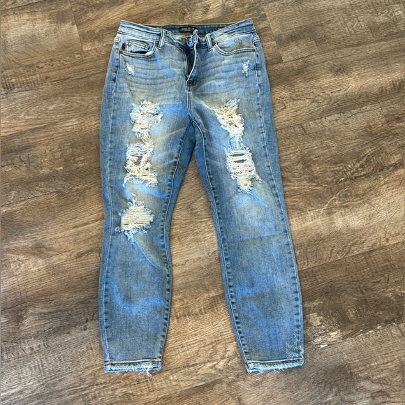 Judy Blue Denim - Judy Blue Distressed Skinny Jeans in Light Blue